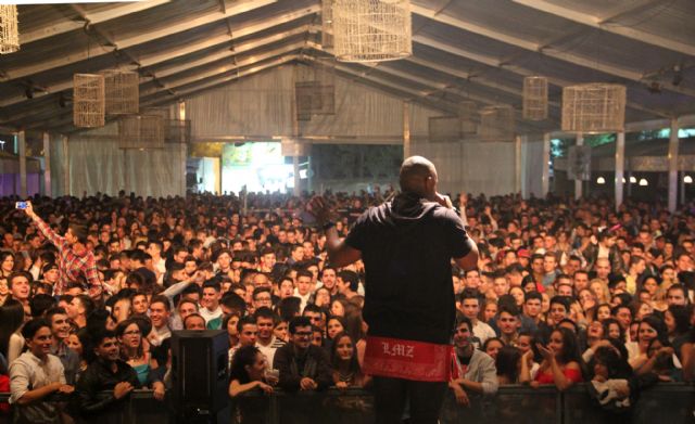 Más de 4.000 personas en el Festival Electro-Latino celebrado anoche en Puerto Lumbreras