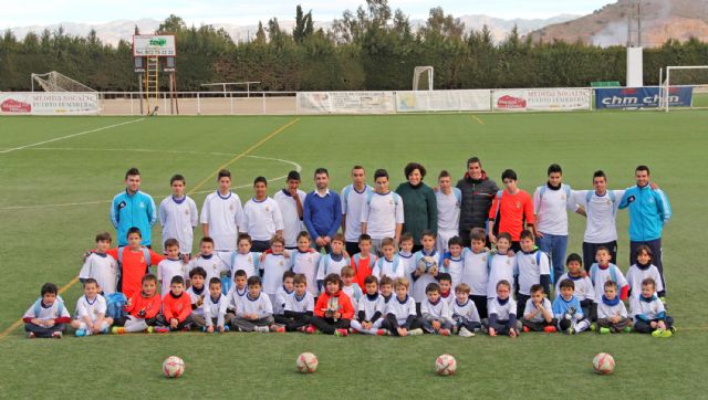 Comienza la nueva temporada de la Escuela Socio-Deportiva de Fútbol del Real Madrid en Puerto Lumbreras