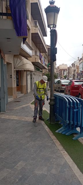 El Ayuntamiento mejora el alumbrado en calles de la zona comercial y hostelera de Puerto Lumbreras