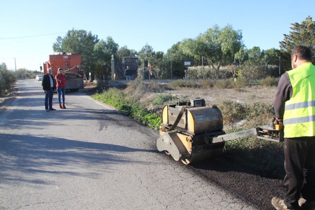 La Concejalía de Obras desarrolla actuaciones de mejora en más de 20 caminos rurales