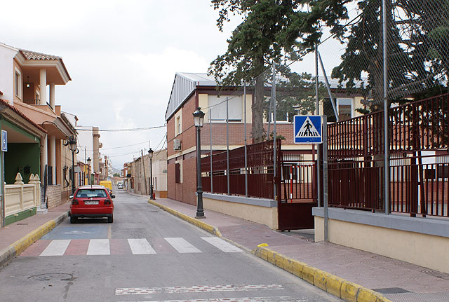 Calle Vicente Ruiz Llamas junto a Colegio sagrado Corazón, una de las zona en las que se renovarán las aceras y la calzada