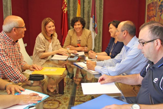 Jornada de trabajo para implantar la educación bilingüe en los centros educativos de Puerto Lumbreras