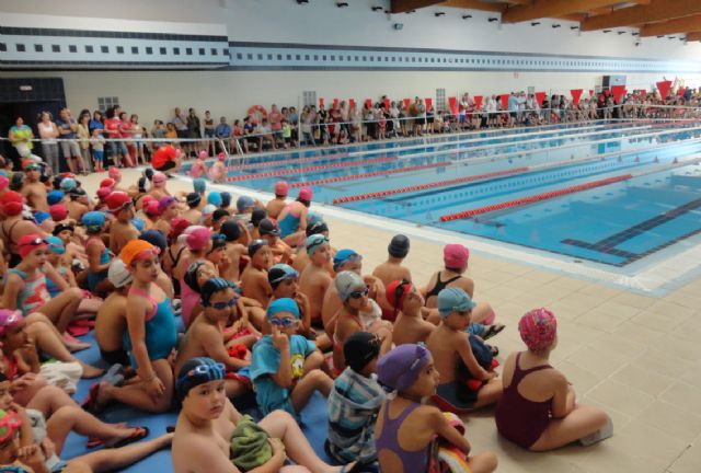 Cerca de 200 niños y niñas en el 'Trofeo de Natación Infantil 2014' de Puerto Lumbreras