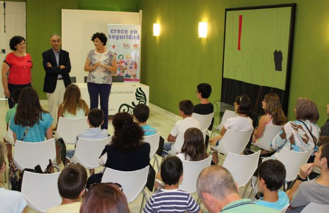 Premian a escolares lumbrerenses que participan en la campaña 'Crece en Seguridad'