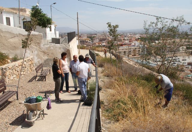 El Ayuntamiento restaura el patrimonio natural de la ladera sur del Castillo de Nogalte