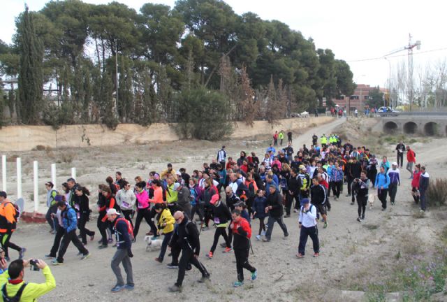 Cerca de 400 deportistas participan en la VI Subida a la Sima del Cabezo de La Jara de Puerto Lumbreras