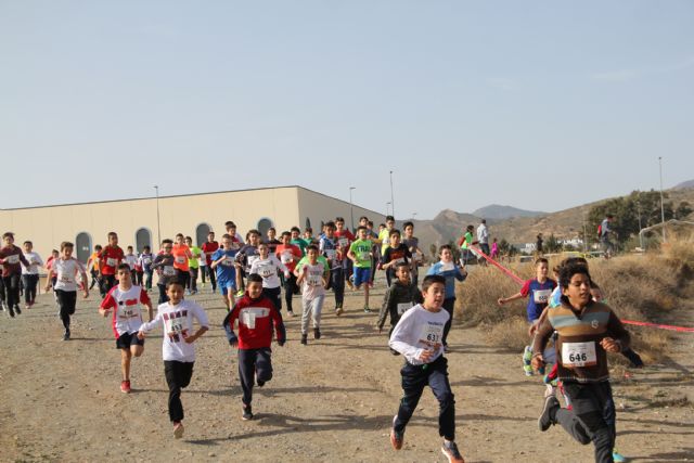 270 alumnos participan en la jornada de Cross Escolar Local
