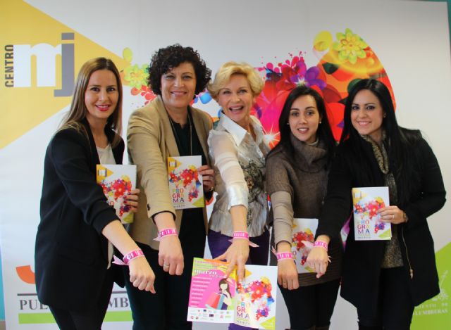 El Ayuntamiento de Puerto Lumbreras presenta el programa 'Marzo, mes de la mujer' con la artista Marlène Morreaue