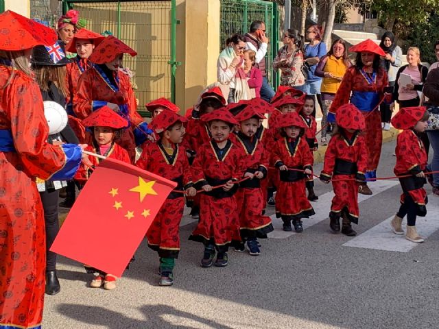 Los niños celebran la llegada del Carnaval 2019