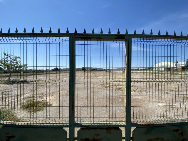 El levantamiento de la suspensión de los plazos administrativos permite al Ayuntamiento de Puerto Lumbreras requerir la limpieza de los solares a sus propietarios