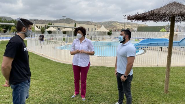 El Ayuntamiento de Puerto Lumbreras ofrece una nueva programación de cursos de natación en las piscinas de verano