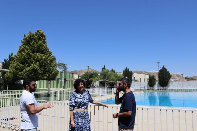 El Ayuntamiento de Puerto Lumbreras ultima los trabajos de puesta a punto de la piscina municipal de cara a su próxima apertura