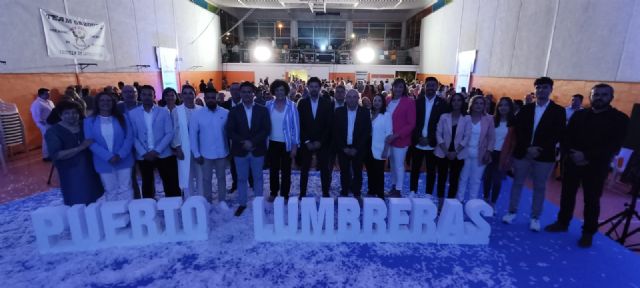 Más de 700 personas avalan y arropan a María Ángeles Túnez en la presentación de su candidatura a las elecciones municipales