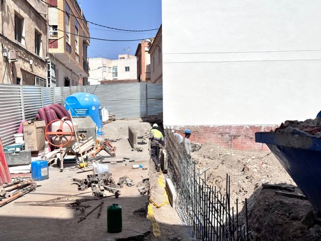Comienzan las obras de adecuación del aparcamiento situado junto a la nueva sede del Ayuntamiento de Puerto Lumbreras