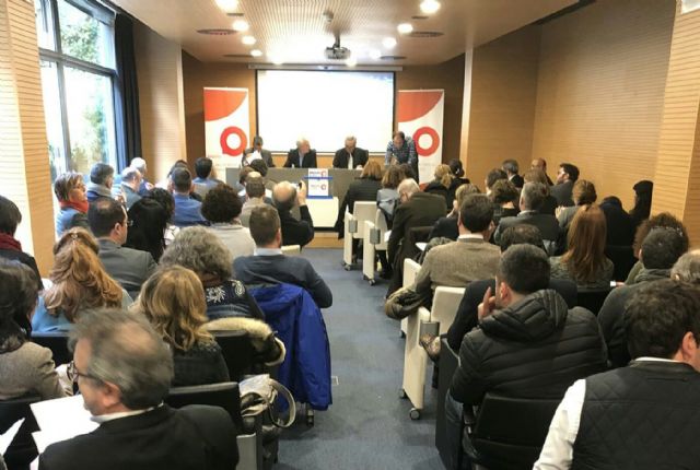 La alcaldesa de Puerto Lumbreras asiste a la jornada de la Red Innpulso que se celebra en Ermua