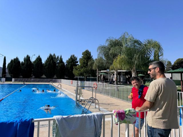 Cerca de trescientas personas participan en julio en los cursos de natación en las piscinas de verano de Puerto Lumbreras