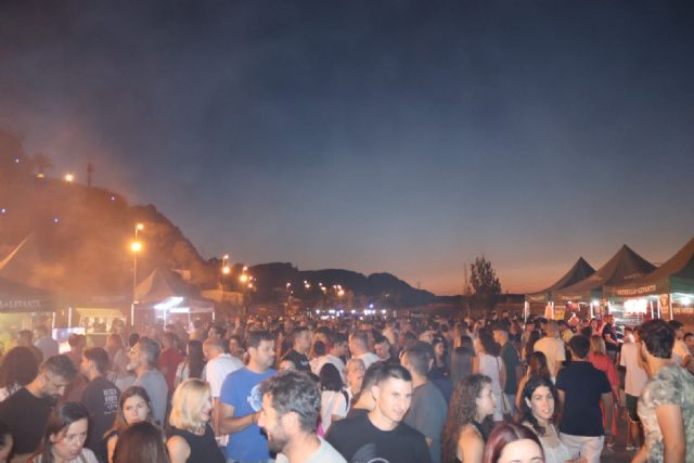 Más de 20.000 personas disfrutan en Puerto Lumbreras de la primera edición de ´The Burger Lumber Fest´
