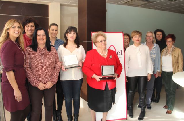 La Asociación de Mujeres Empresarias de Puerto Lumbreras AMEL celebra un homenaje para conmemorar el Día Internacional de la Mujer Trabajadora