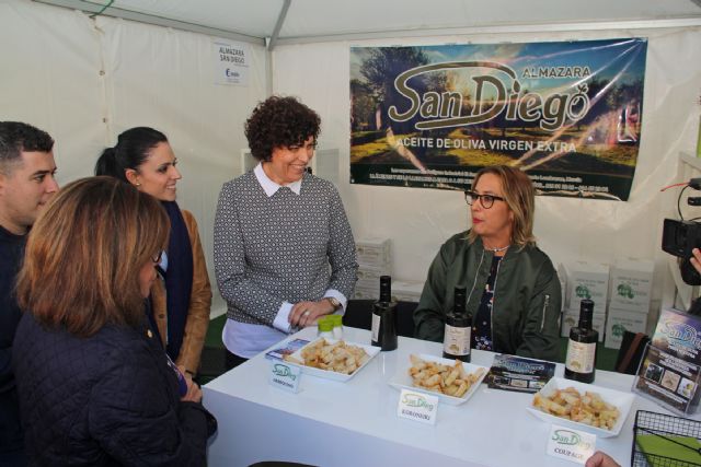 Comienza la Feria del Comercio con grandes oportunidades y descuentos de hasta el 60% en Puerto Lumbreras