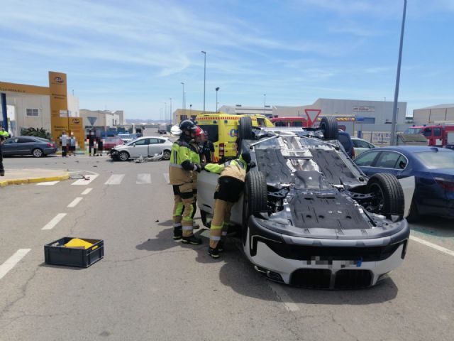 Accidente de tráfico con tres heridos en Puerto Lumbreras