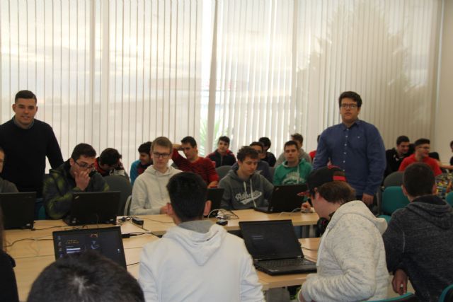 Puerto Lumbreras acoge el primer torneo del videojuego 'League of Legends'
