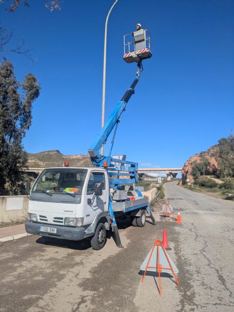 El Ayuntamiento de Puerto Lumbreras inicia la renovación del sistema de alumbrado público en la avenida de Granada