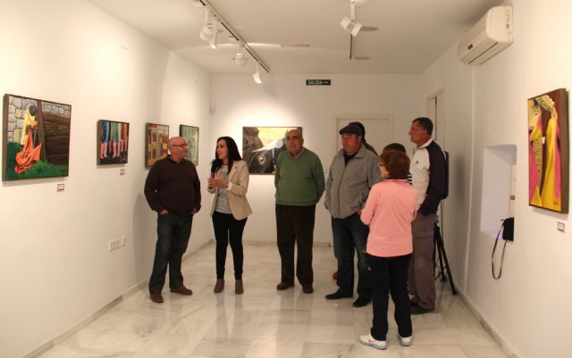El pintor murciano Joaquín Alcázar expone su pintura taurina en la Casa de los Duendes