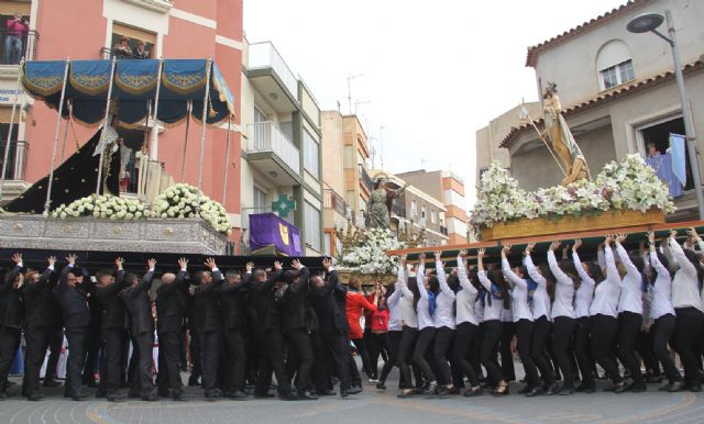 La procesión del Encuentro pone punto y final a la Semana Santa de Puerto Lumbreras