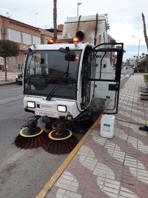 Puerto Lumbreras lleva a cabo un plan de desinfección y limpieza en la vía pública ante el coronavirus