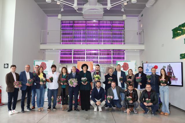 Puerto Lumbreras presenta la tercera edición de 'El Puerto en Flor' en la sede de Estrella Levante