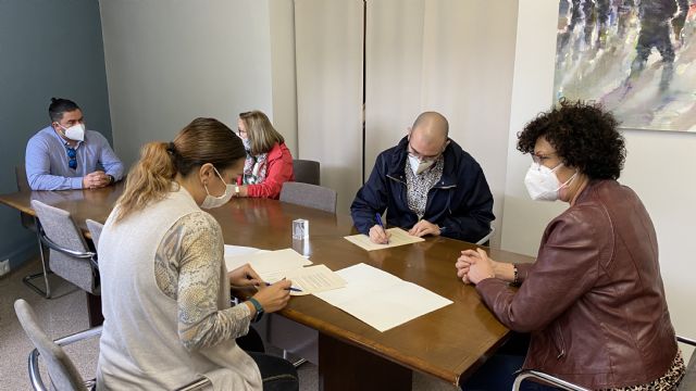 El Ayuntamiento suscribe un convenio con el Cabildo de Cofradías Pasionarias para el mantenimiento de su casa museo