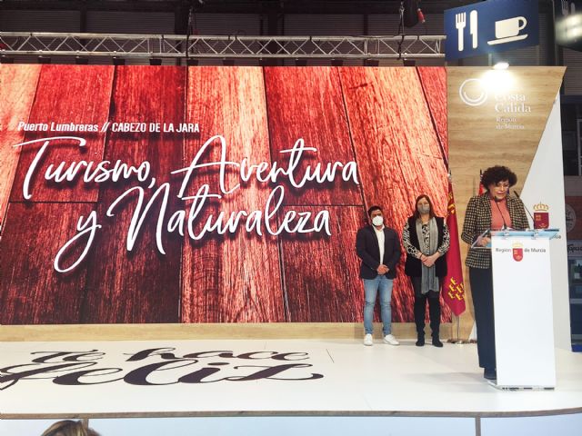 La alcaldesa presenta en FITUR 'Puerto Lumbreras, turismo, aventura y naturaleza' para atraer visitantes al municipio durante todo el año