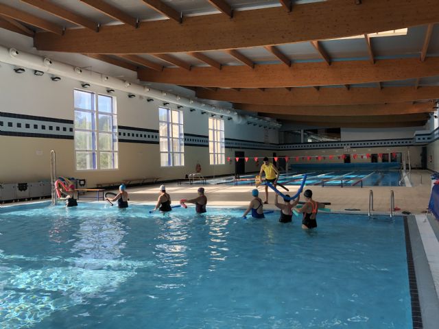 La piscina municipal climatizada acogerá clases de hidroterapia para pacientes con daño cerebral adquirido