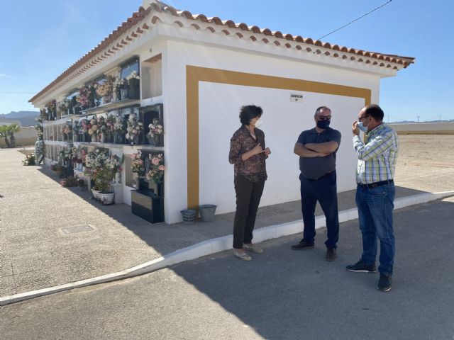 El Ayuntamiento de Puerto Lumbreras incrementa el servicio de transporte público y prepara el cementerio para el Día de Todos los Santos