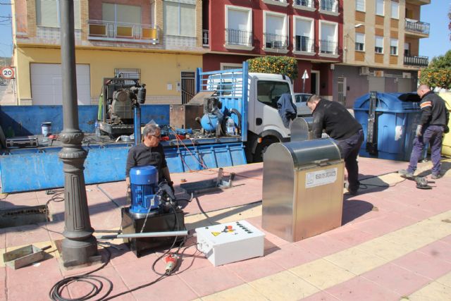 Ponen en marcha contenedores soterrados en Puerto Lumbreras para mejorar la imagen del municipio