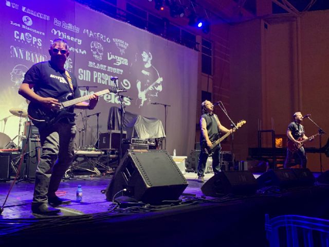 Gran éxito de público en el Festival 'Actitud Rock' en honor a Ángel Rosique