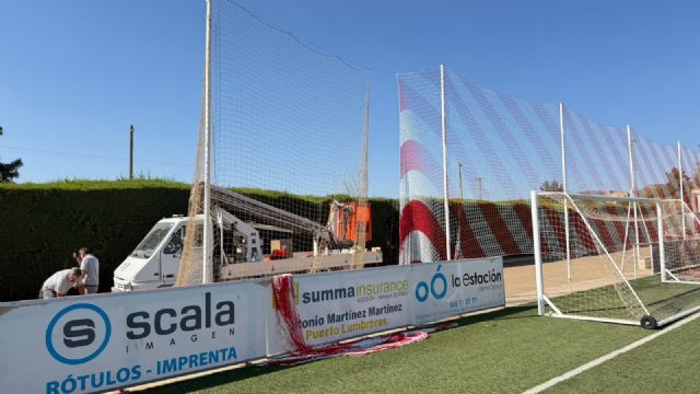 El Ayuntamiento de Puerto Lumbreras pone a punto el Campo de Fútbol Municipal de cara al inicio de temporada  2026/2027
