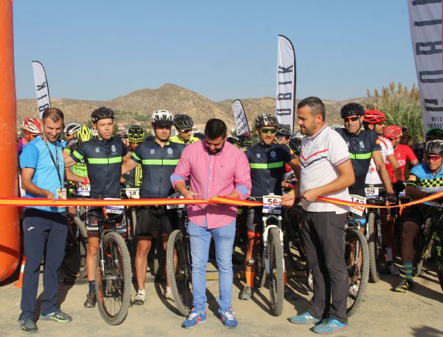 Más de 140 ciclistas participan en el Campeonato Nacional de BTT de Policía Local