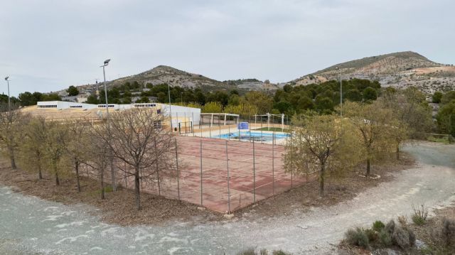 El Pleno reconoce la necesidad de recuperar, mantener y promocionar el albergue juvenil del Cabezo de la Jara