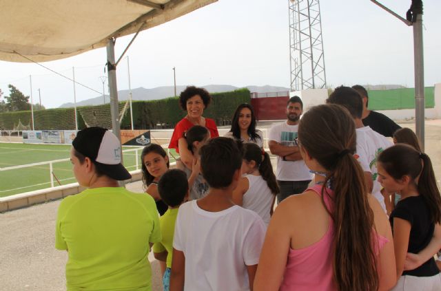 Decenas de jóvenes lumbrerenses se conectan a la naturaleza en 'I Love Campus'