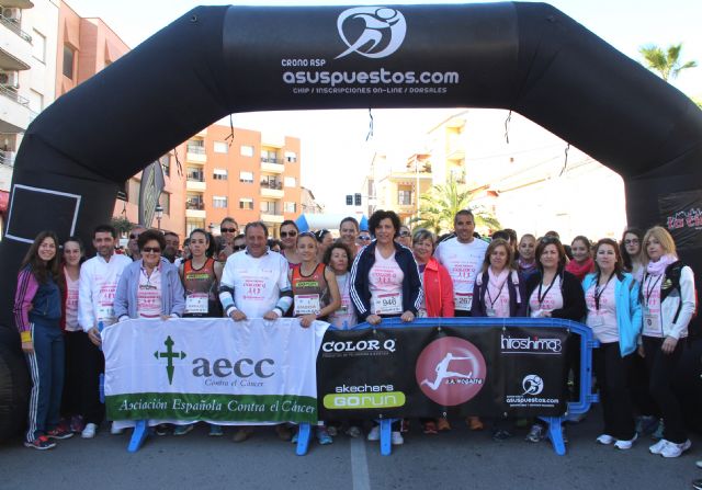Más de 800 personas se sumaron a la Carrera de la Mujer 'Ciudad de Puerto Lumbreras' a beneficio de la Asociación Contra el Cáncer
