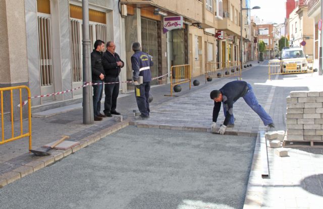 El Ayuntamiento realiza obras de mejora en la calle Mayor de Puerto Lumbreras