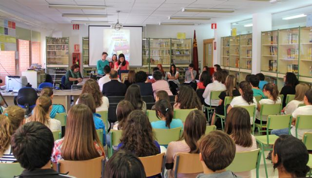 El I.E.S. Rambla de Nogalte celebra su Semana del Libro con el V Certamen Literario 'Memoria Juan Pérez'