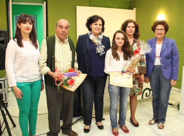 Puerto Lumbreras premia a sus lectores del año 2013