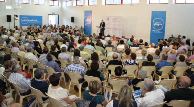Valcárcel y Garre cierran la campaña electoral para las elecciones europeas con un mitin ante más de 500 personas en Puerto Lumbreras