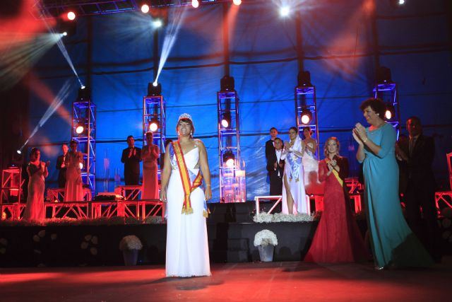 Cintia Martínez fue coronada Reina de las Fiestas 2014 de Puerto Lumbreras
