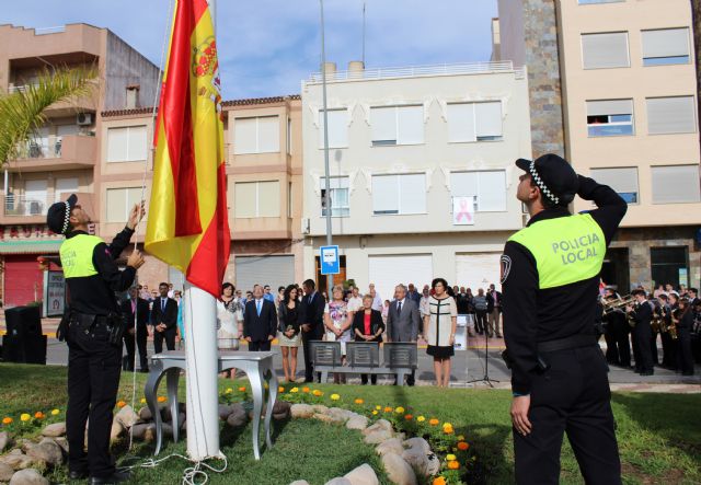 Puerto Lumbreras se suma al acto homenaje de la bandera de España con motivo del Día de la Hispanidad