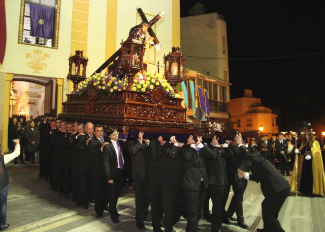 El Nazareno protagonizó la noche de Miércoles Santo en Puerto Lumbreras 2015