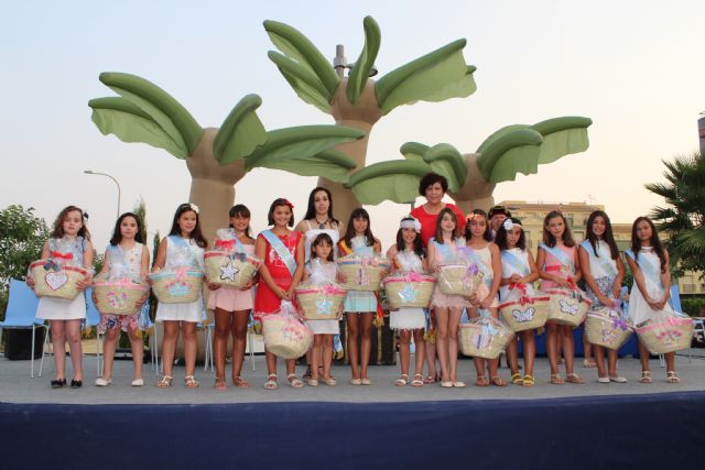 Ana Artero Romera fue coronada Reina Infantil 2015 de Puerto Lumbreras