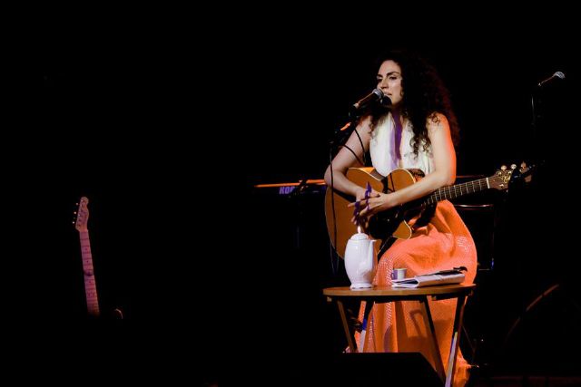 La cantautora lumbrerense Amarela presentará su último trabajo 'El viaje de la luz' en el Teatro Guerra de Lorca